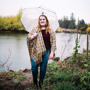 Meet your Posher, Abigail